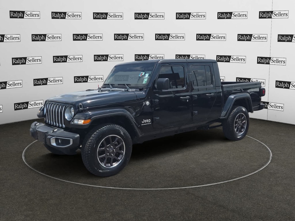 Used 2023 Jeep Gladiator Overland 4x4 Truck