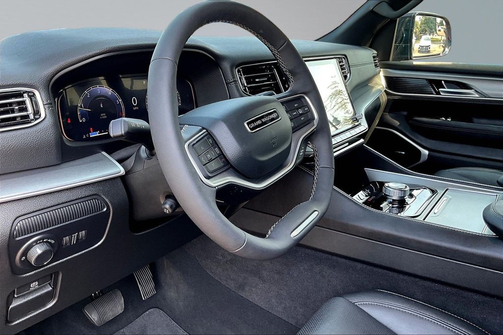 2026 Jeep Grand Wagoneer L Limited Altitude - Photo 17