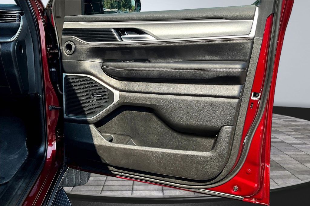 2026 Jeep Grand Wagoneer L Limited Altitude - Photo 28