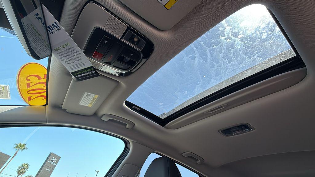 2025 Hyundai Tucson SEL Convenience - Photo 12