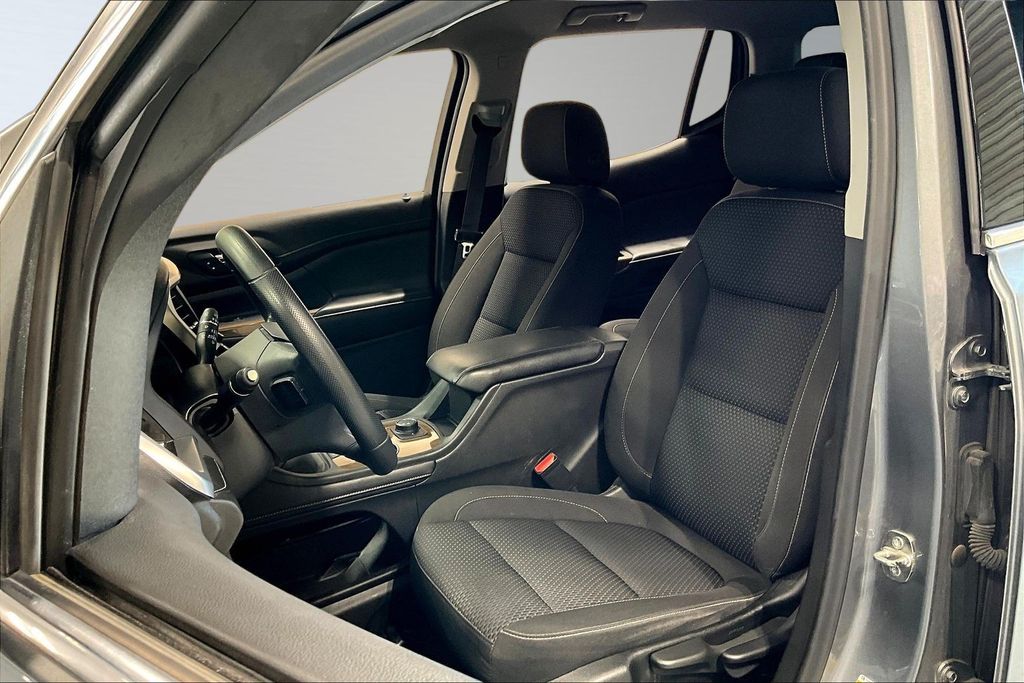 2022 GMC Acadia SLE - Photo 20