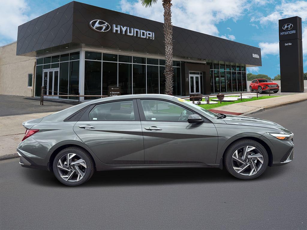 New 2025 Hyundai Elantra SEL Sport Sedan