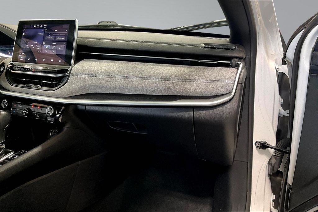 2024 Jeep Compass Latitude - Photo 24