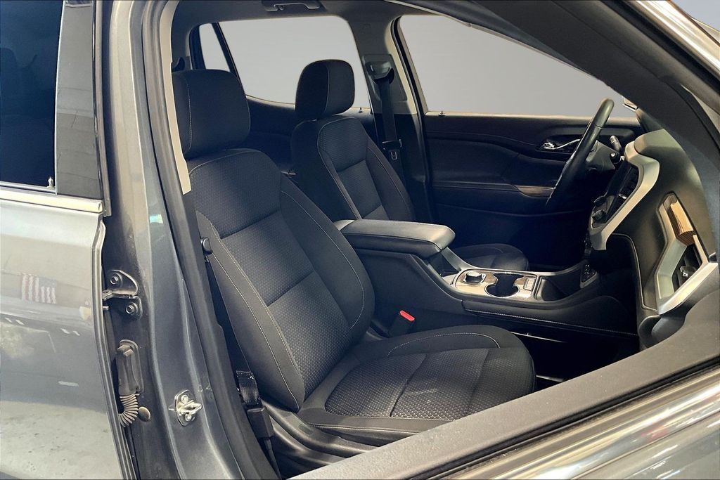 2022 GMC Acadia SLE - Photo 27