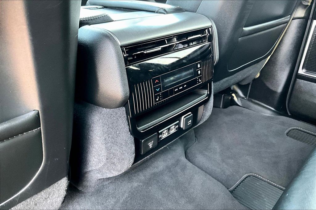 2026 Jeep Grand Wagoneer L Limited Altitude - Photo 11
