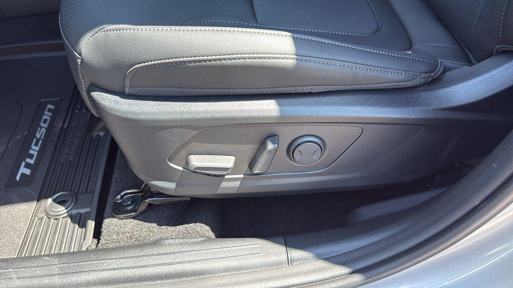 2025 Hyundai Tucson SEL Convenience - Photo 10
