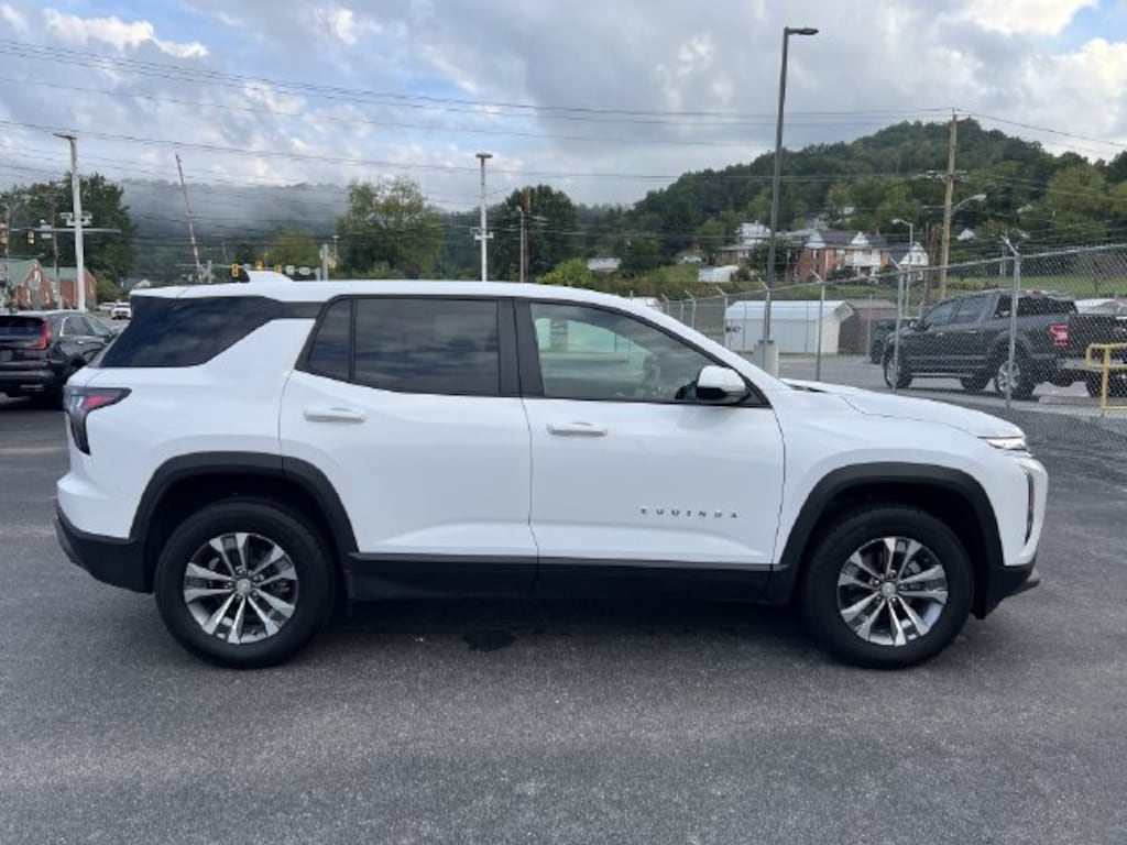 Used 2026 Chevrolet Equinox LT SUV