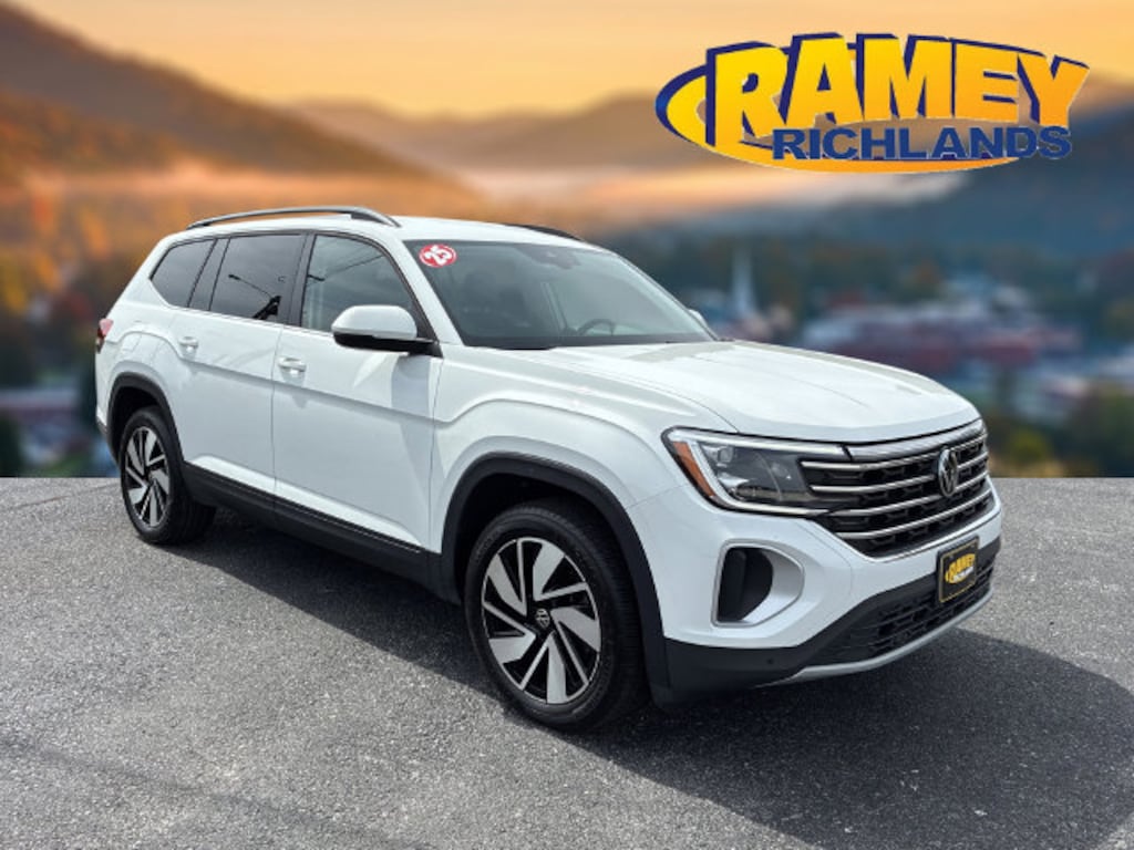 Used 2025 Volkswagen Atlas 2.0T SE w/Technology