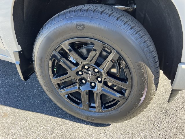 New 2026 Chevrolet Silverado 1500 Custom Truck