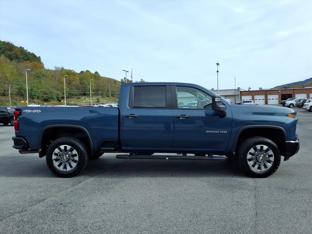 Used 2024 Chevrolet Silverado 2500 HD Custom Truck Crew Cab