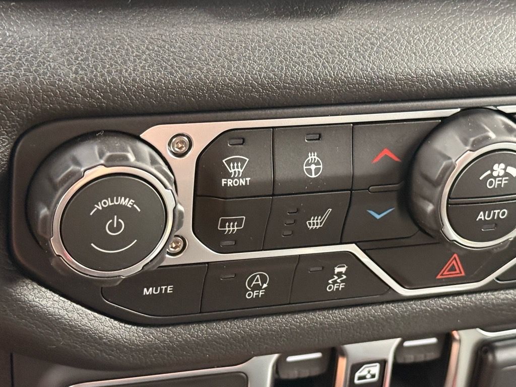 2025 Jeep Gladiator Sport S - Photo 16
