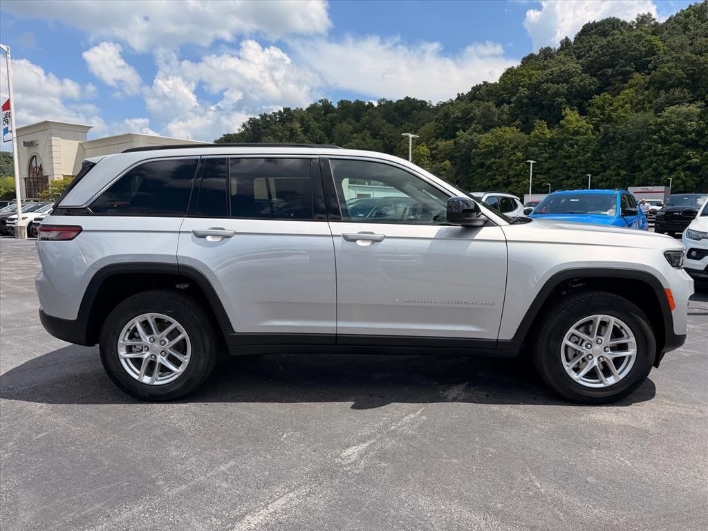 New 2026 Jeep Grand Cherokee Laredo X Sport Utility