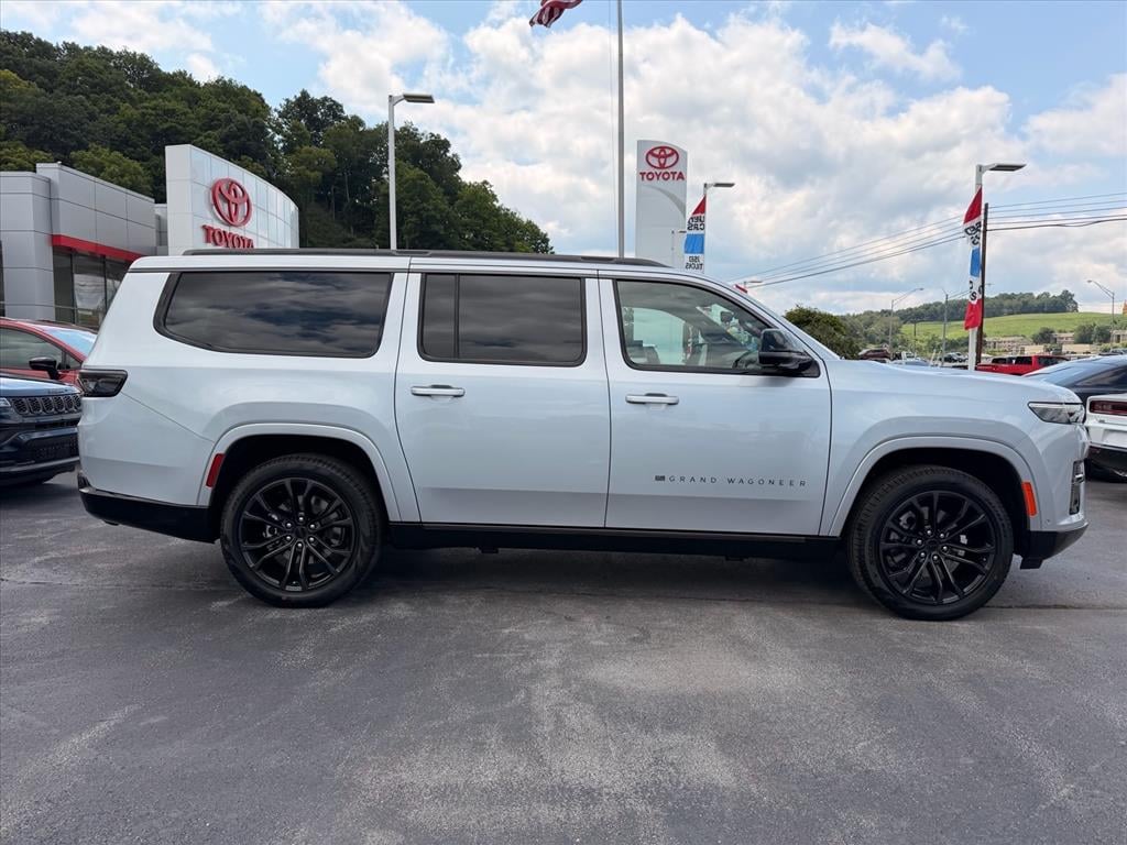 New 2026 Jeep Grand Wagoneer L Summit Reserve Sport Utility
