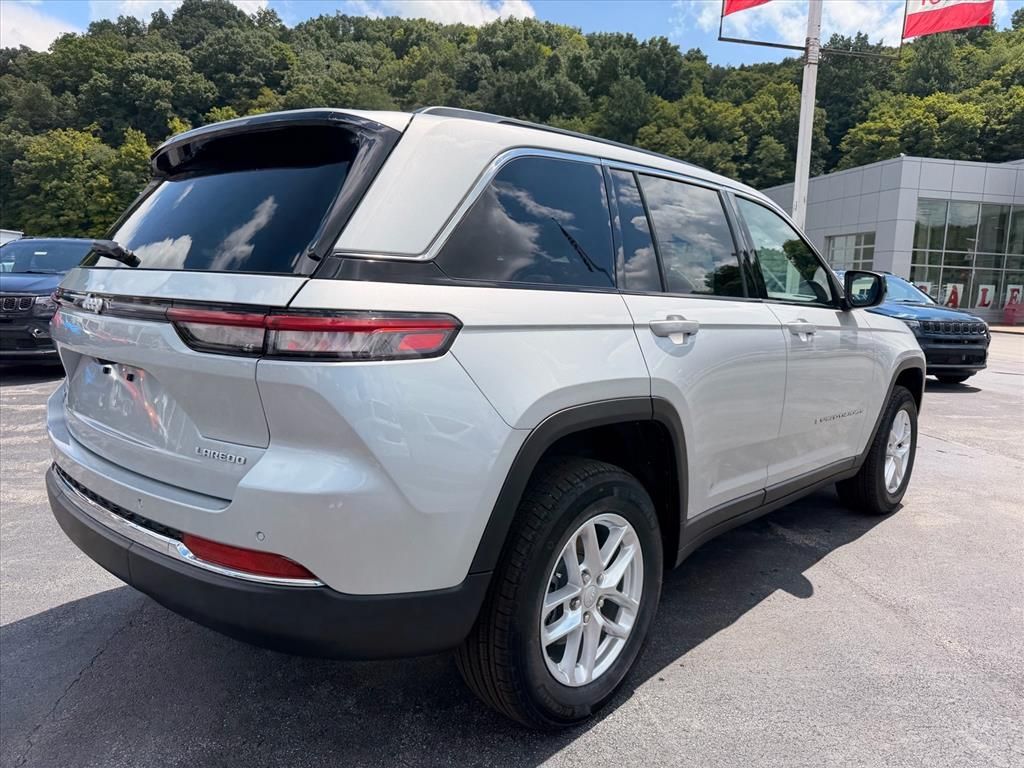 New 2026 Jeep Grand Cherokee Laredo X Sport Utility