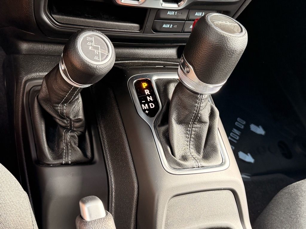2025 Jeep Gladiator Sport S - Photo 17
