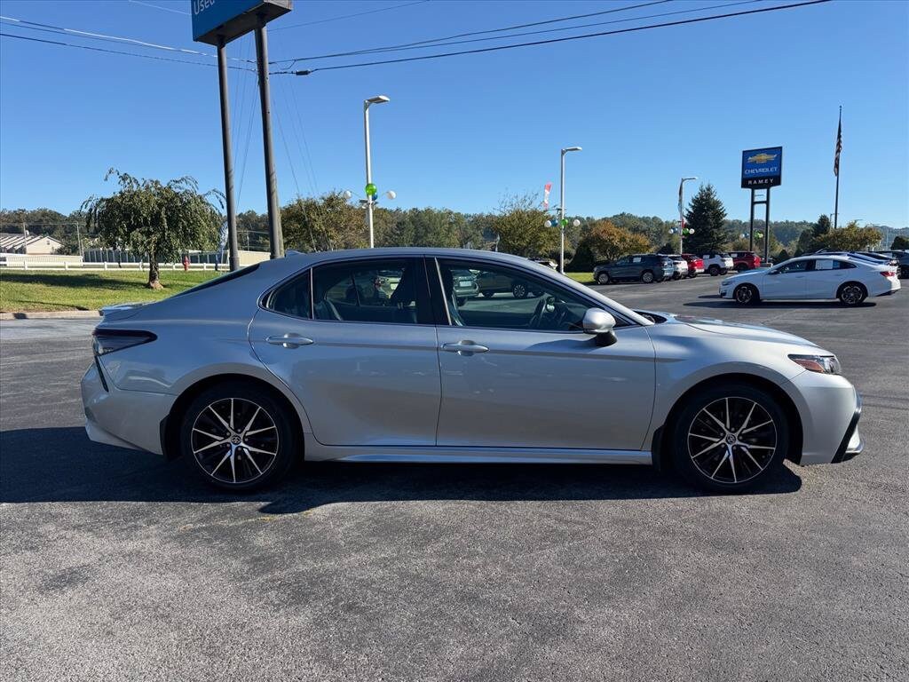 Used 2024 Toyota Camry SE Sedan
