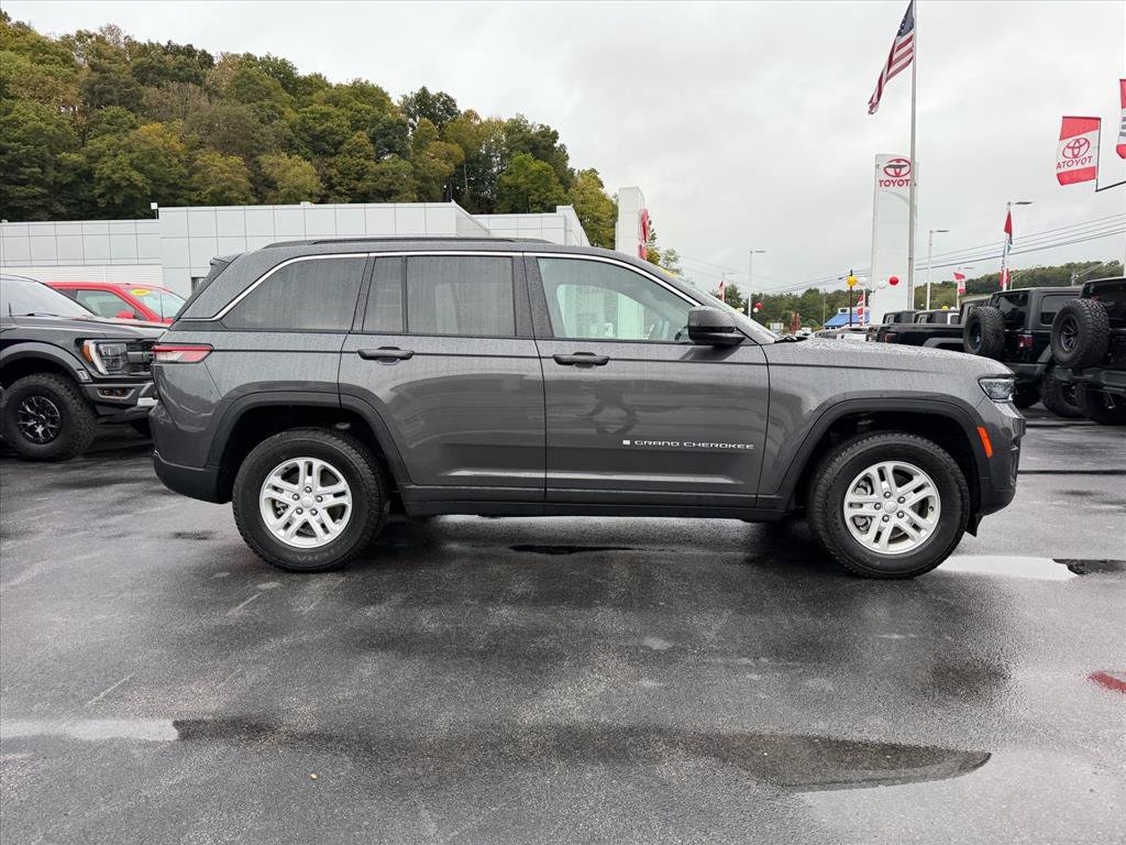 Used 2024 Jeep Grand Cherokee Laredo SUV