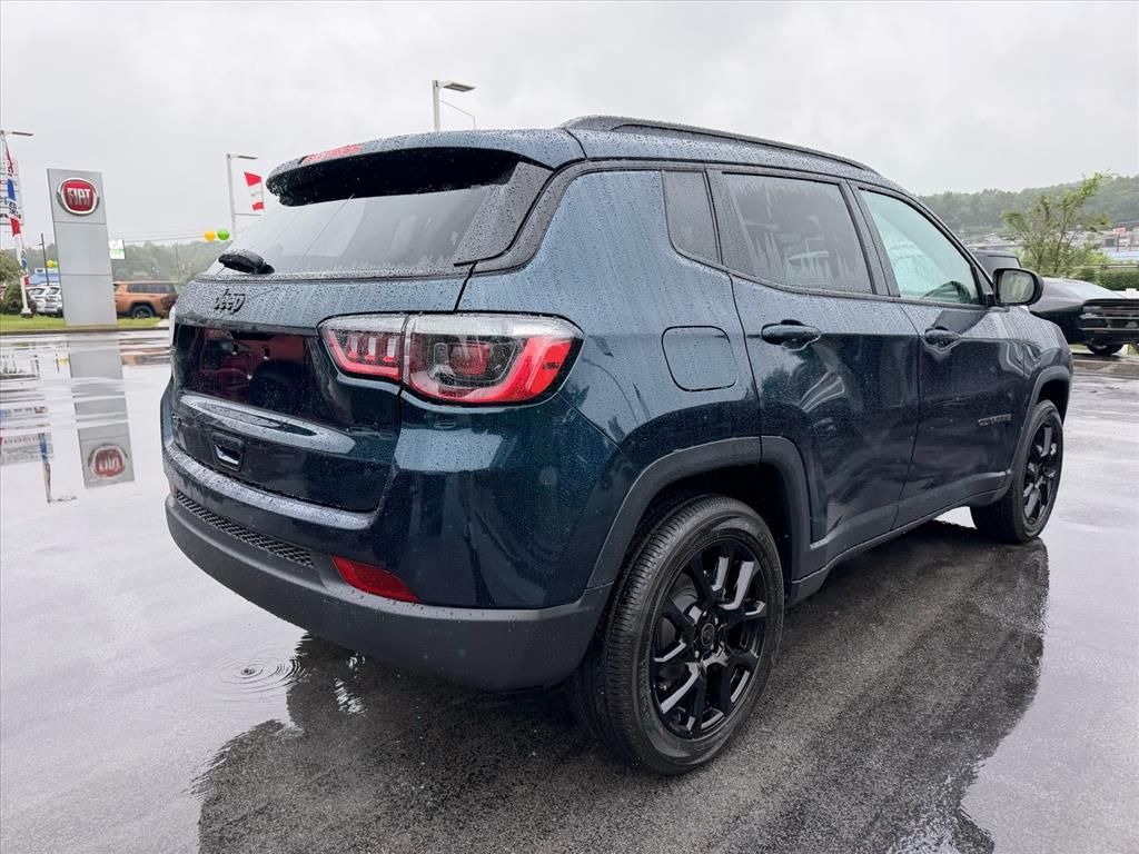 New 2026 Jeep Compass Latitude SUV