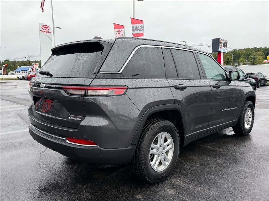 Used 2024 Jeep Grand Cherokee Laredo SUV