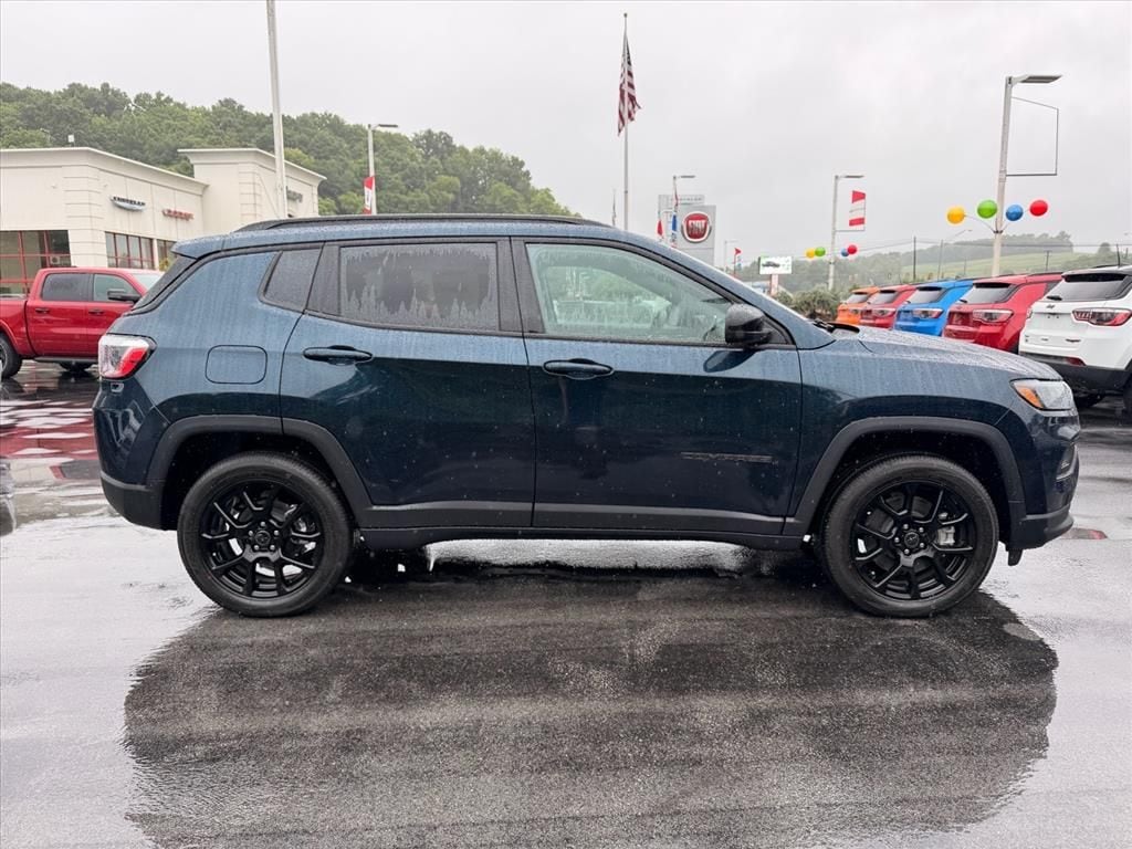 New 2026 Jeep Compass Latitude SUV
