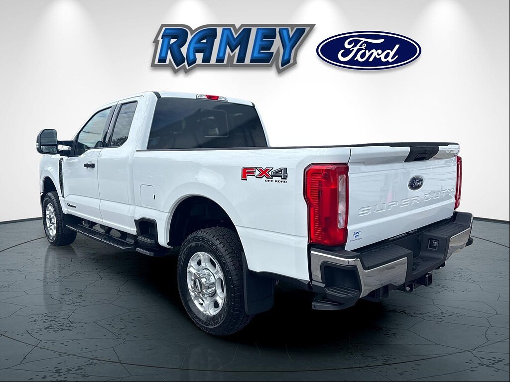 New 2026 Ford Super Duty F-350 SRW XLT