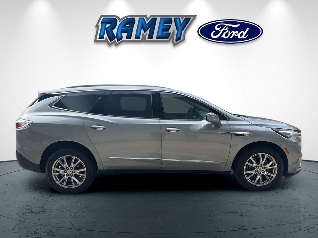 Used 2024 Buick Enclave Essence