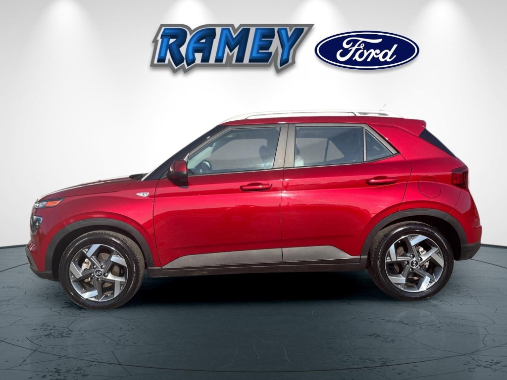 Used 2025 Hyundai Venue SEL