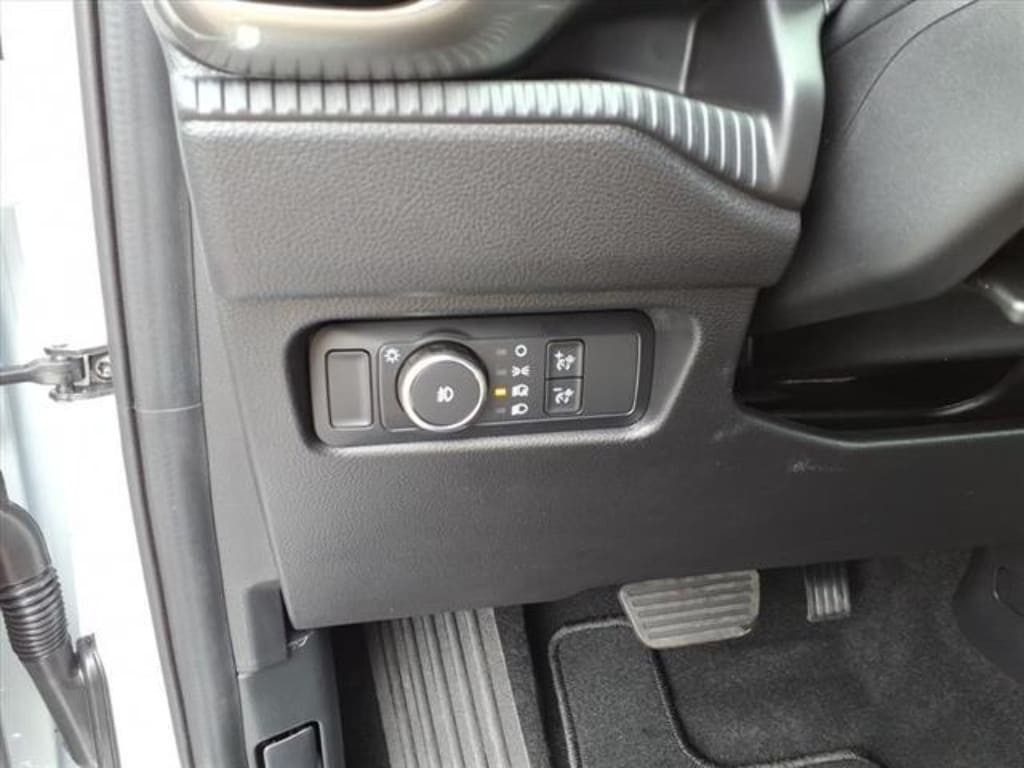 2025 Ford Ranger XLT - Photo 12