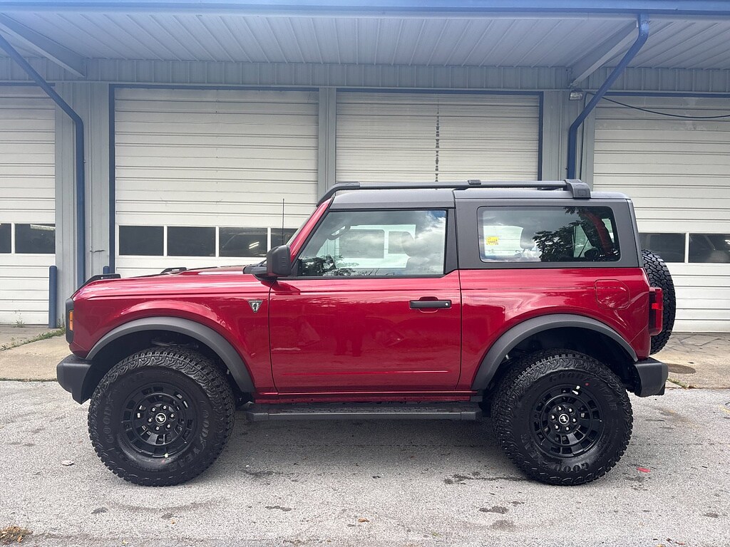 New 2026 Ford Bronco Base 2 Door 4x4