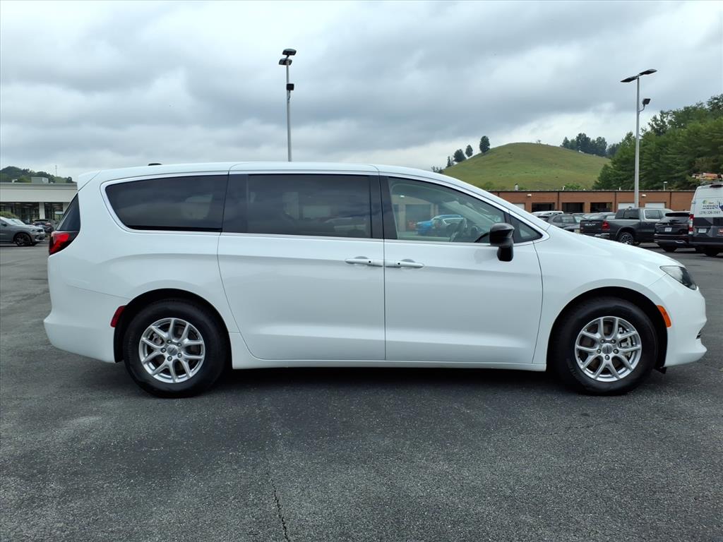 Used 2024 Chrysler Voyager LX Minivan/Van