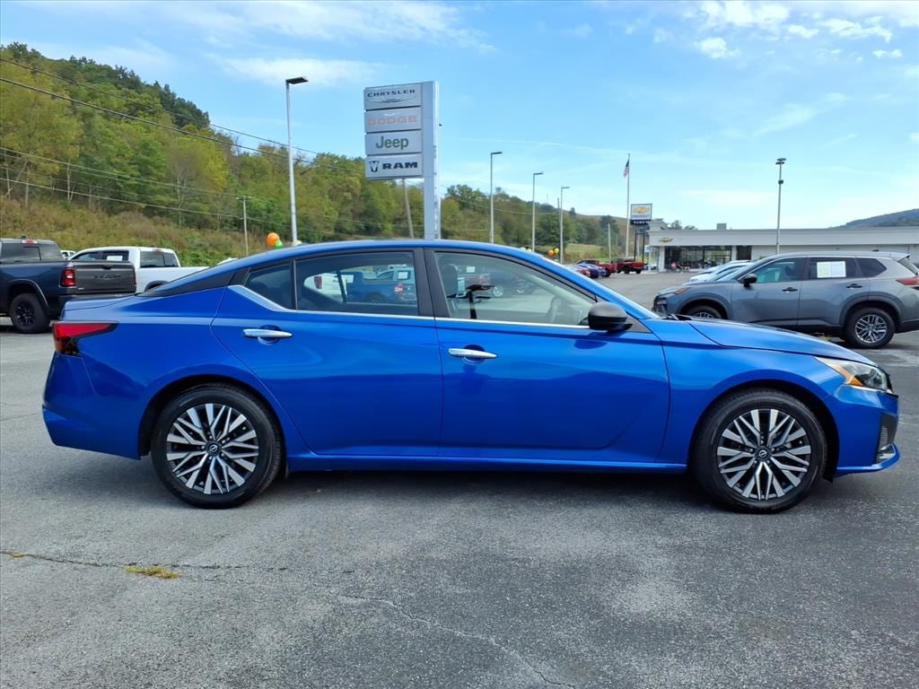Used 2025 Nissan Altima 2.5 SV Sedan