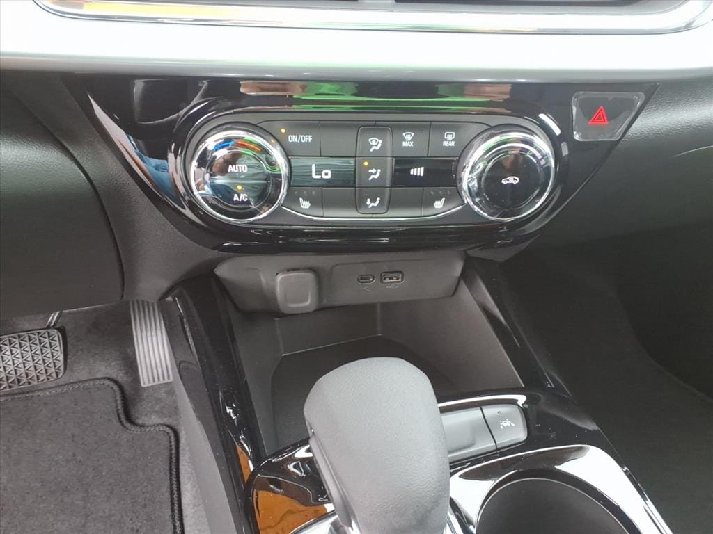 2026 Chevrolet Trax LT - Photo 10