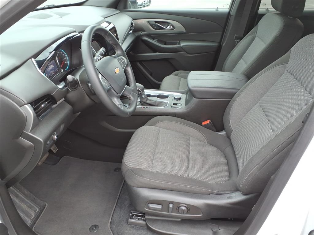 Used 2023 Chevrolet Traverse LT SUV