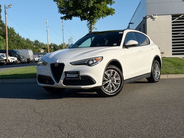  Alfa Romeo Stelvio