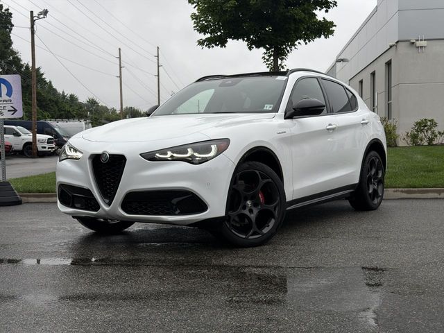 2024 Alfa Romeo Stelvio