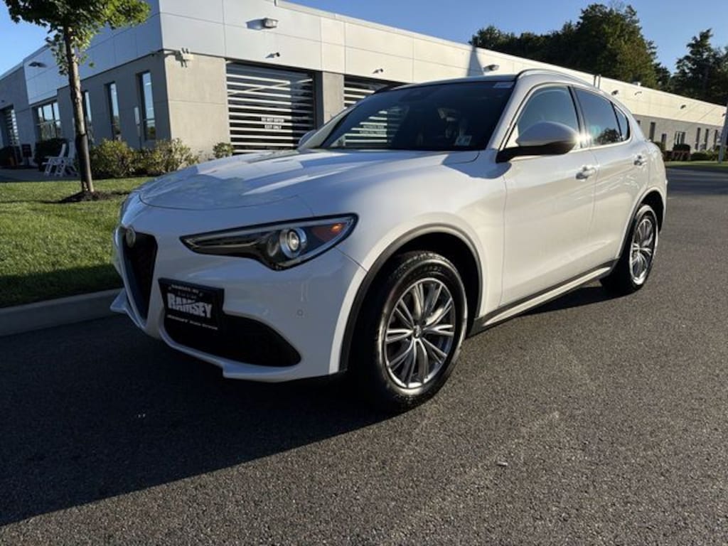 Used 2023 Alfa Romeo Stelvio Sprint SUV