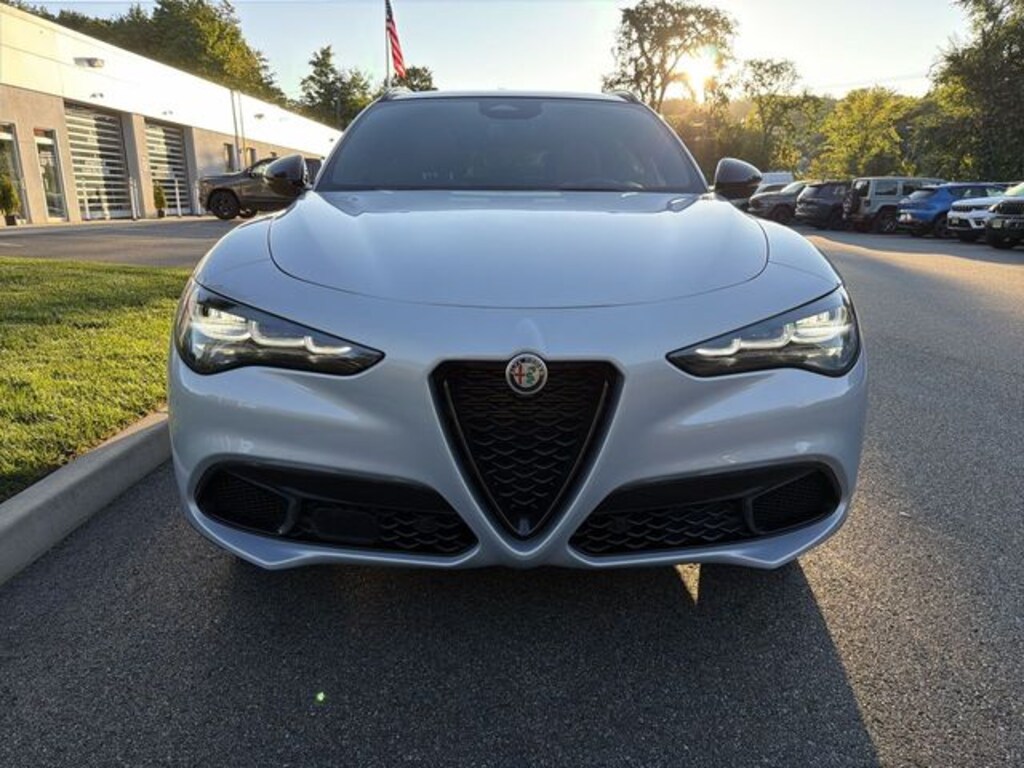 Used 2025 Alfa Romeo Stelvio Base SUV