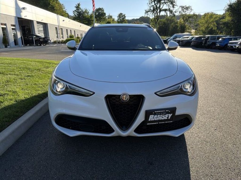 Used 2023 Alfa Romeo Stelvio Sprint SUV