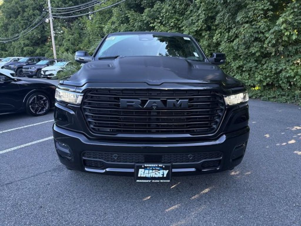 New 2027 Ram 1500 LARAMIE CREW CAB 4X4 5'7 BOX Pickup