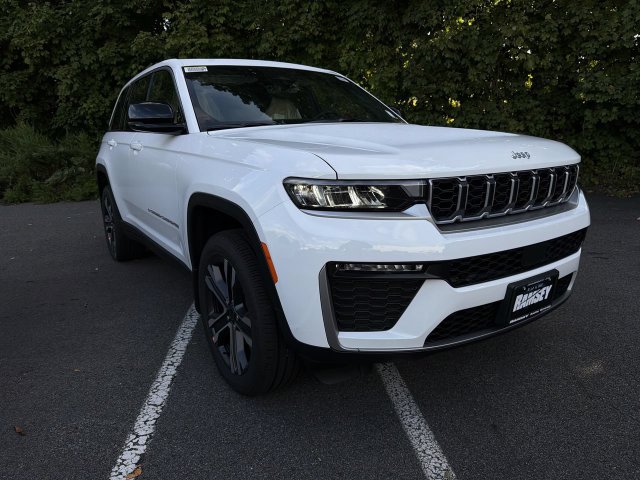 New 2027 Jeep Grand Cherokee LIMITED 4X4 Sport Utility