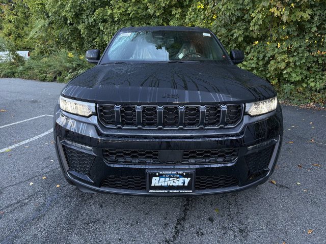 New 2027 Jeep Grand Cherokee LIMITED 4X4 Sport Utility