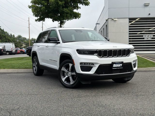 2024 Jeep Grand Cherokee