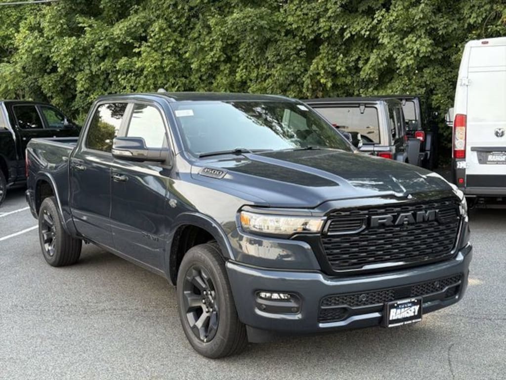 New 2027 Ram 1500 BIG HORN CREW CAB 4X4 5'7 BOX Pickup