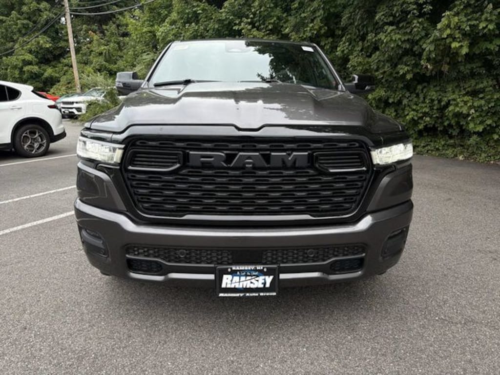 New 2027 Ram 1500 BIG HORN CREW CAB 4X4 5'7 BOX Pickup