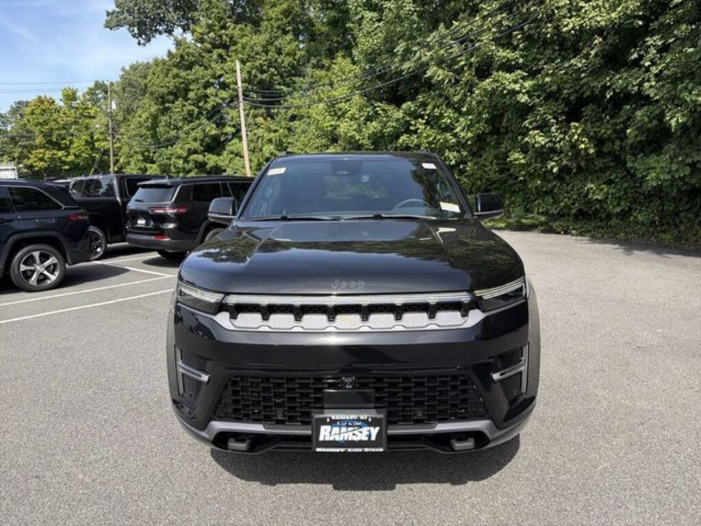 New 2026 Jeep Grand Wagoneer UPLAND 4X4 Sport Utility