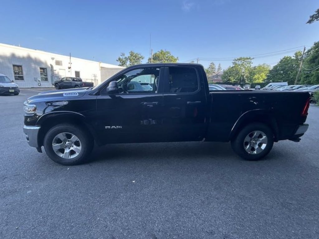 New 2026 Ram 1500 BIG HORN QUAD CAB 4X4 6'4 BOX Pickup