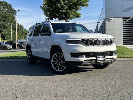 2023 Jeep Wagoneer Series III SUV DYNAMIC_PREF_LABEL_INVENTORY_FEATURED_USED_INVENTORY_FEATURED1_ALTATTRIBUTEAFTER