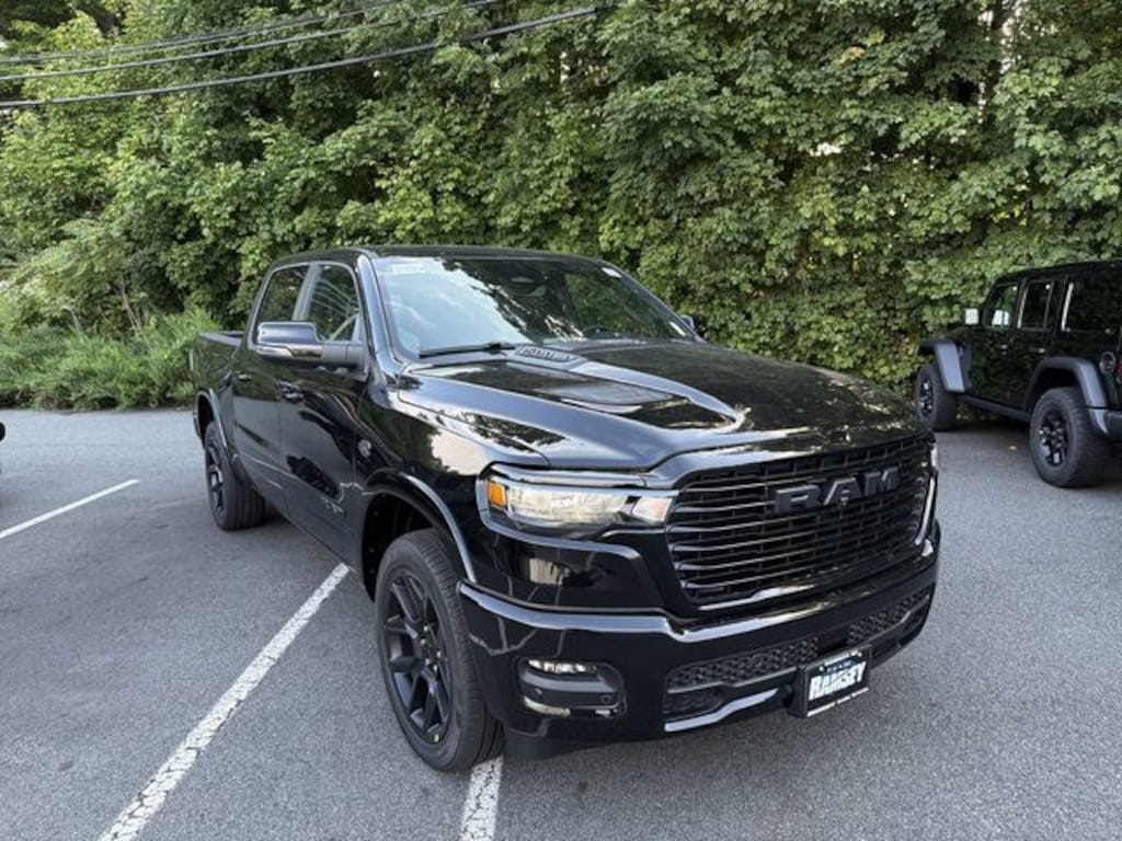 New 2027 Ram 1500 LARAMIE CREW CAB 4X4 5'7 BOX Pickup