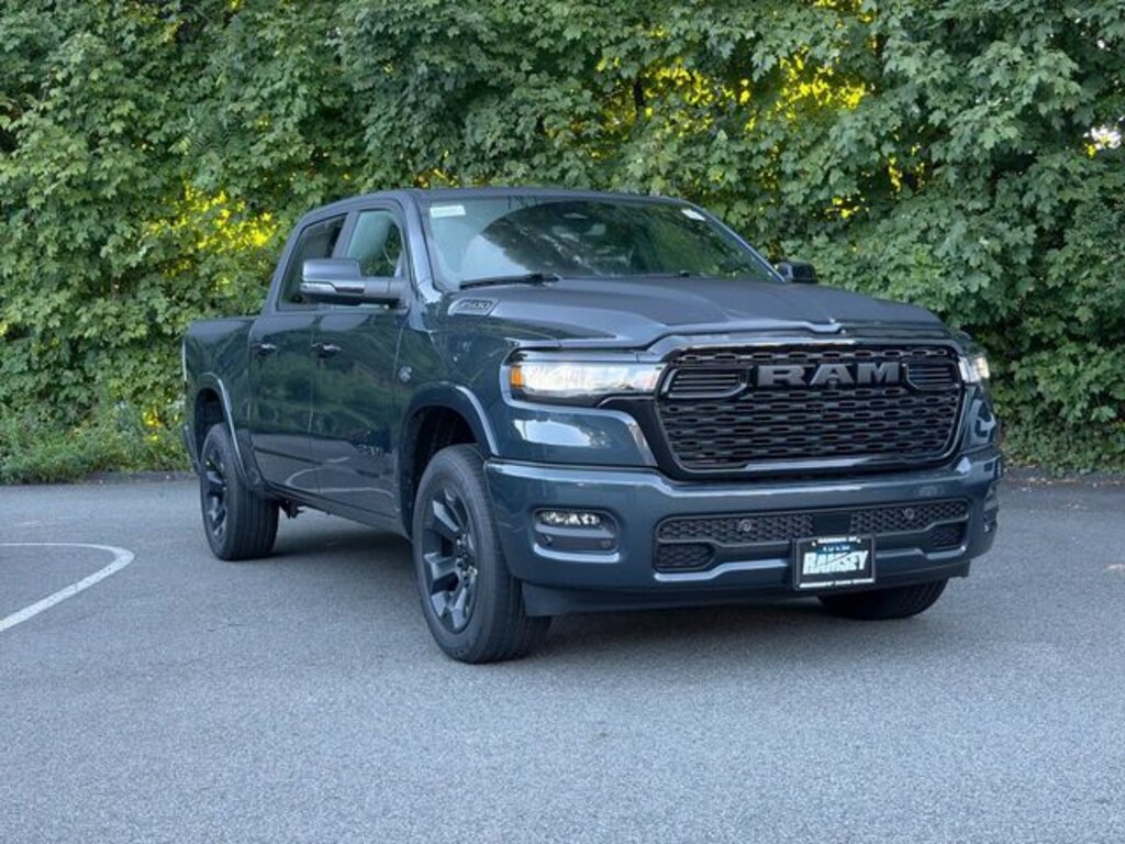 New 2027 Ram 1500 BIG HORN CREW CAB 4X4 5'7 BOX Pickup