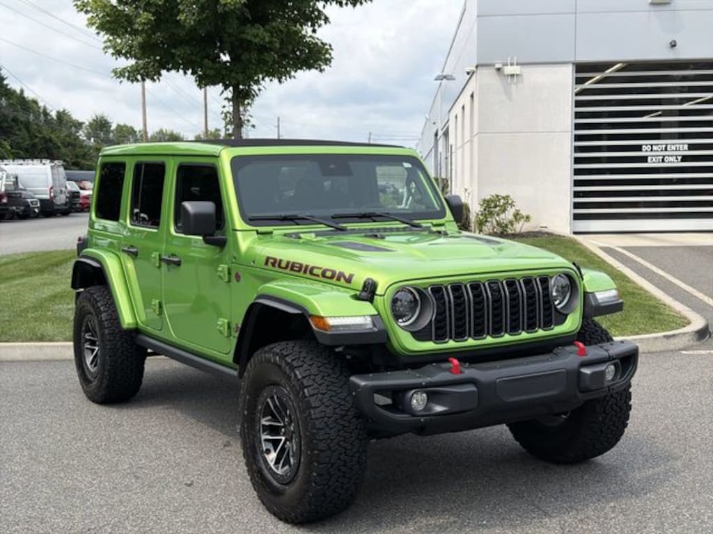 Used 2025 Jeep Wrangler Rubicon SUV